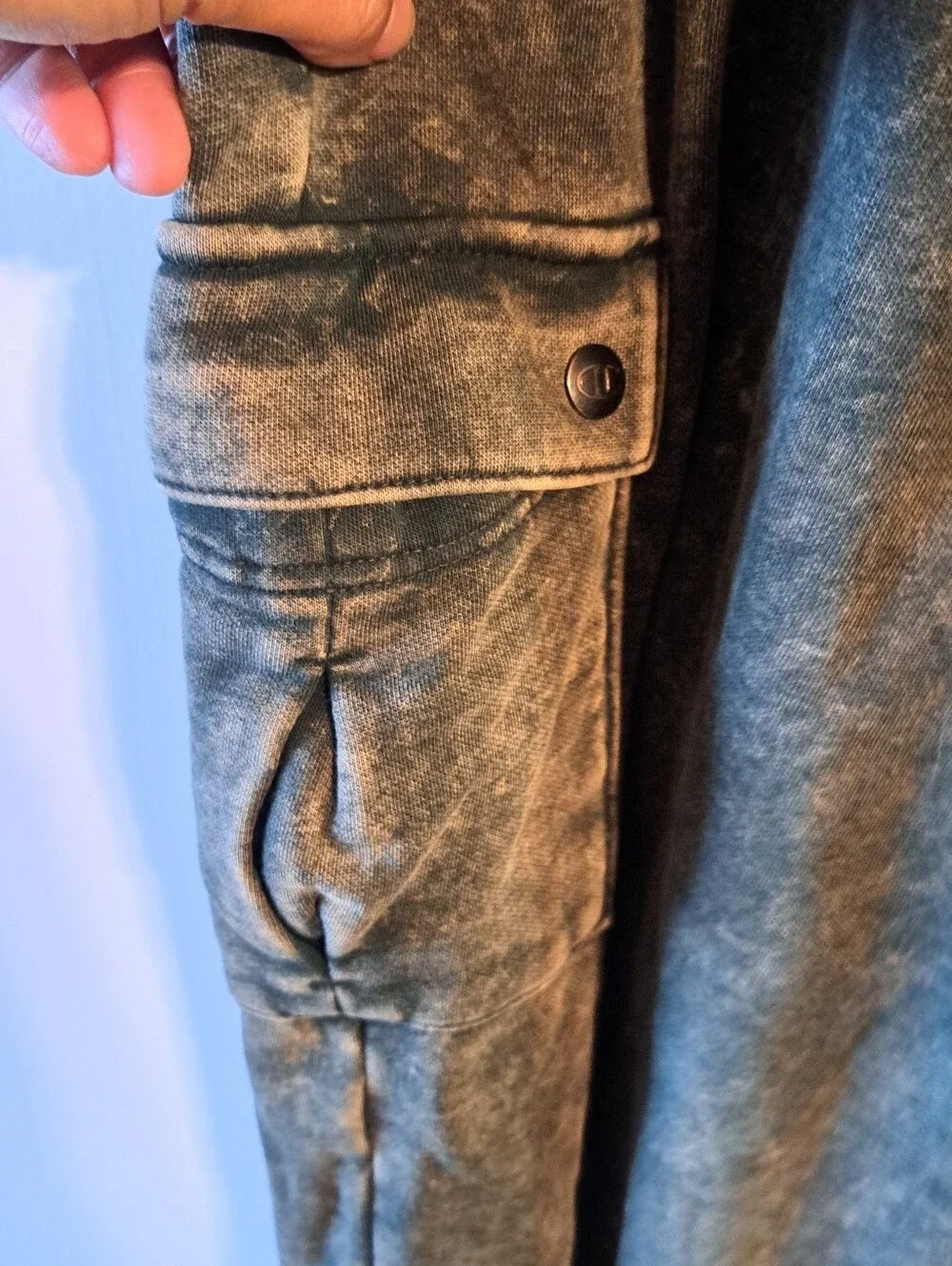 🔥 NWT Champion 3X Olive Green Cargo Joggers | Trendy Athleisure Comfort 🔥 - Picture 3 of 7